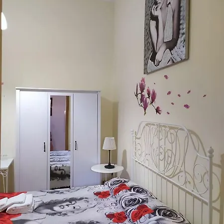 Bed & Breakfast I Cappuccini Aeroporto di Catania Fontana Rossa